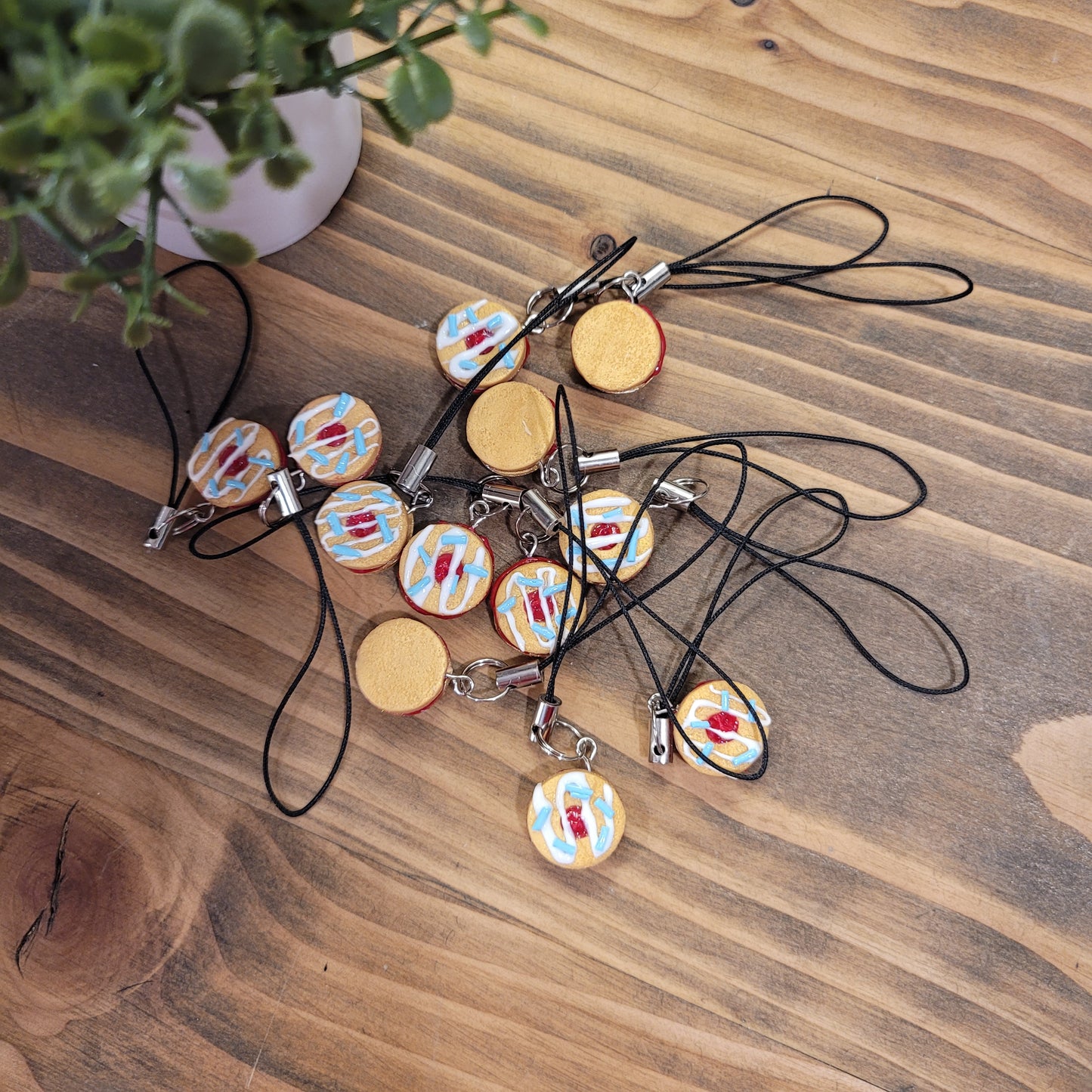 Jam Cookie Phone Charm